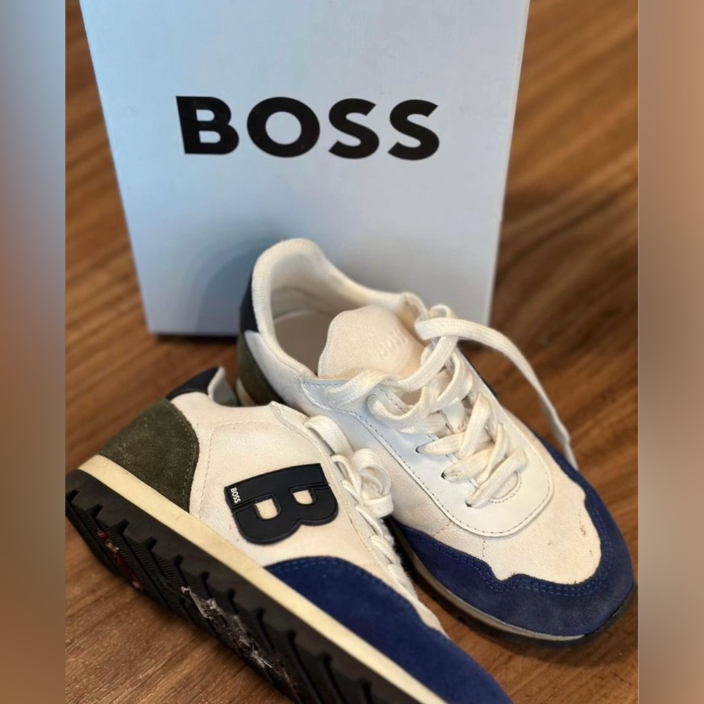 Boss kids wear shoes